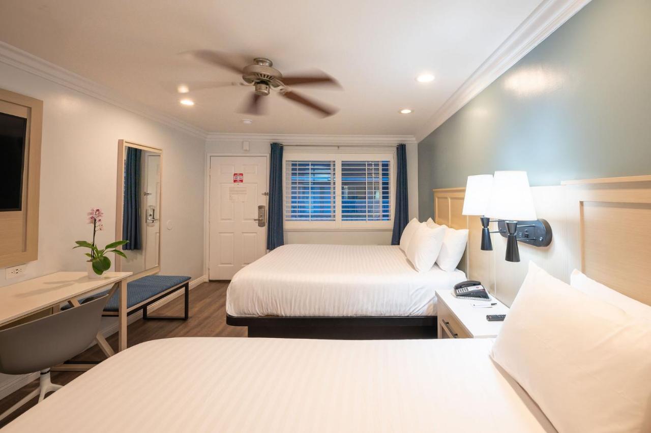 Ramada By Wyndham Redondo Beach Extérieur photo