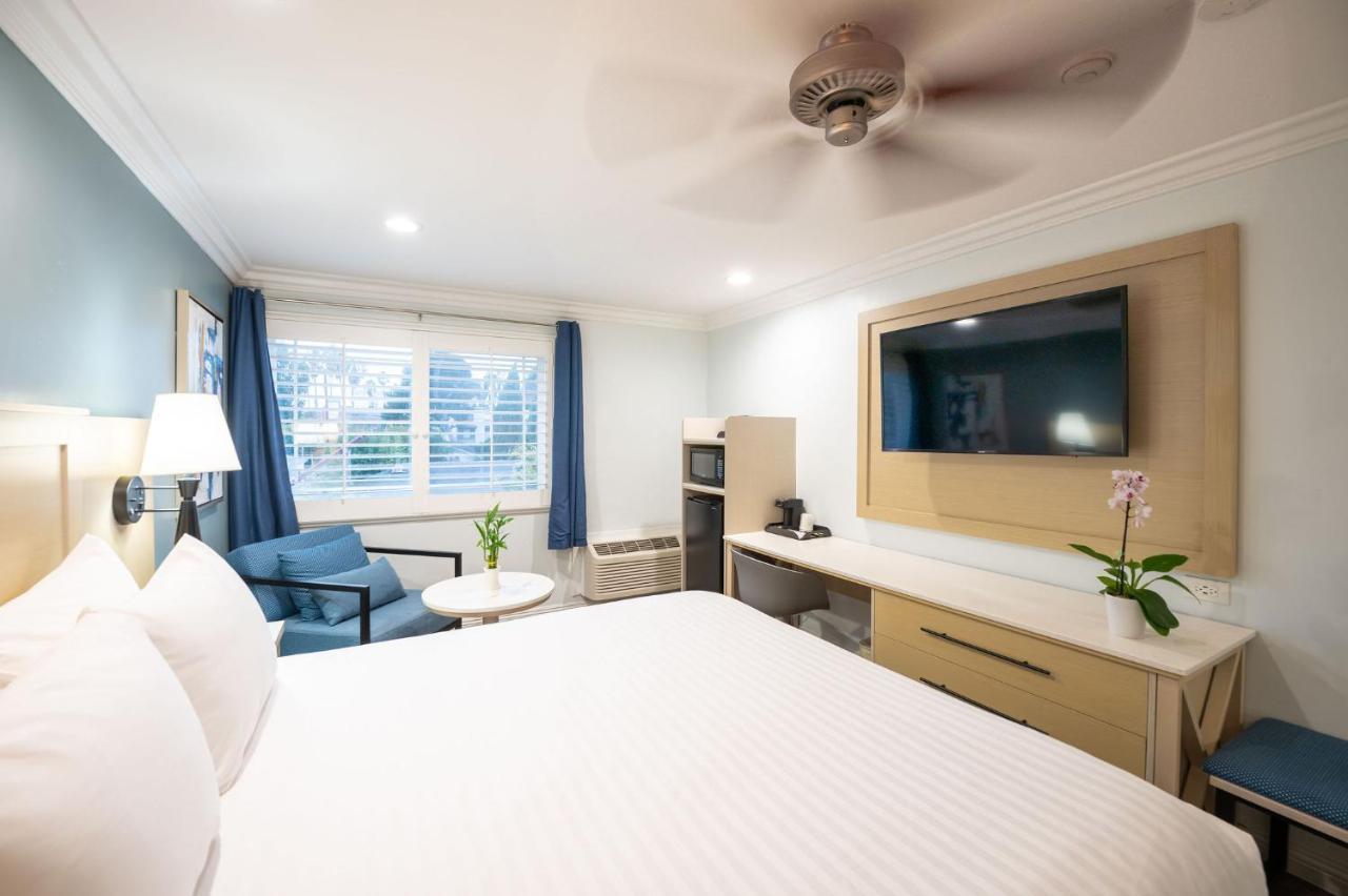Ramada By Wyndham Redondo Beach Extérieur photo