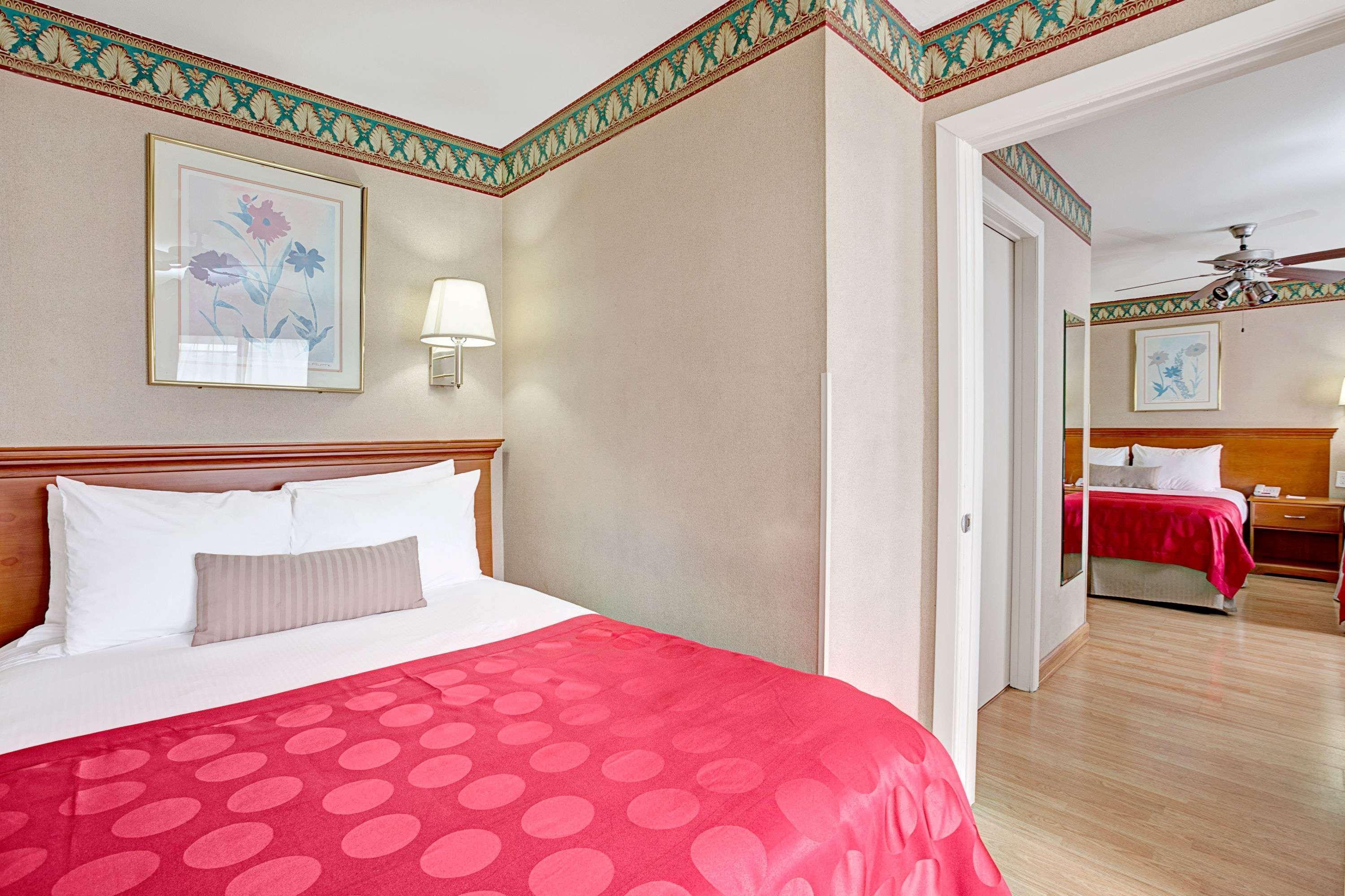 Ramada By Wyndham Redondo Beach Extérieur photo